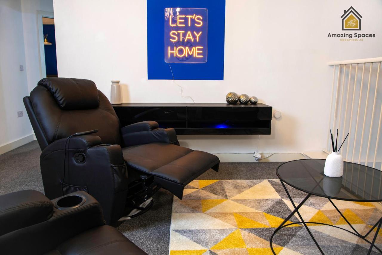 Large Unique 2 Bedroom Duplex Apartment With Private Parking & Free Wifi - Vat Qualifying By Amazing Spaces Relocations Ltd Уорингтън Екстериор снимка