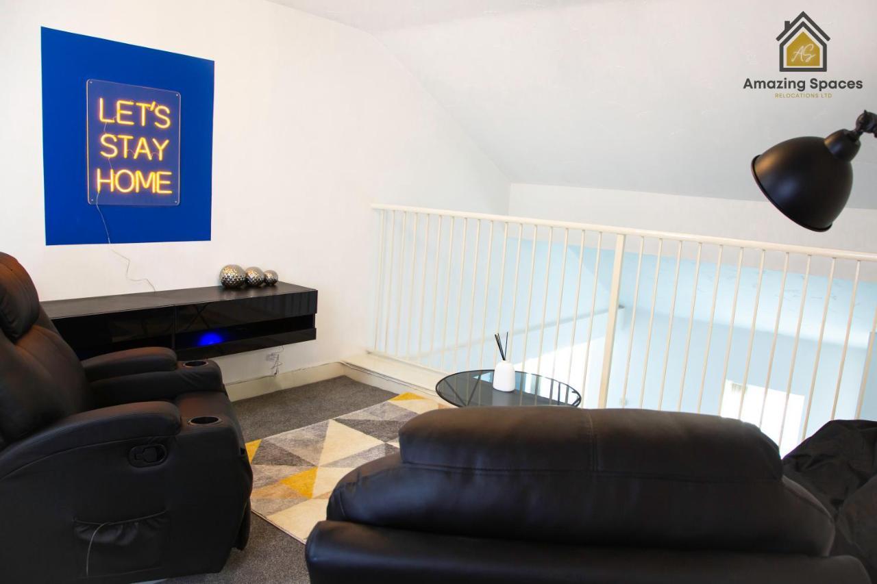 Large Unique 2 Bedroom Duplex Apartment With Private Parking & Free Wifi - Vat Qualifying By Amazing Spaces Relocations Ltd Уорингтън Екстериор снимка