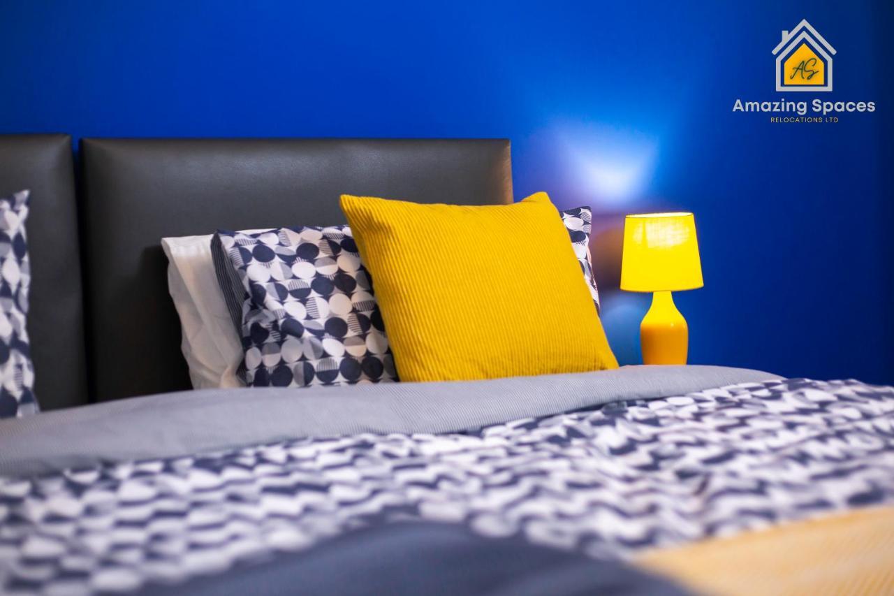 Large Unique 2 Bedroom Duplex Apartment With Private Parking & Free Wifi - Vat Qualifying By Amazing Spaces Relocations Ltd Уорингтън Екстериор снимка