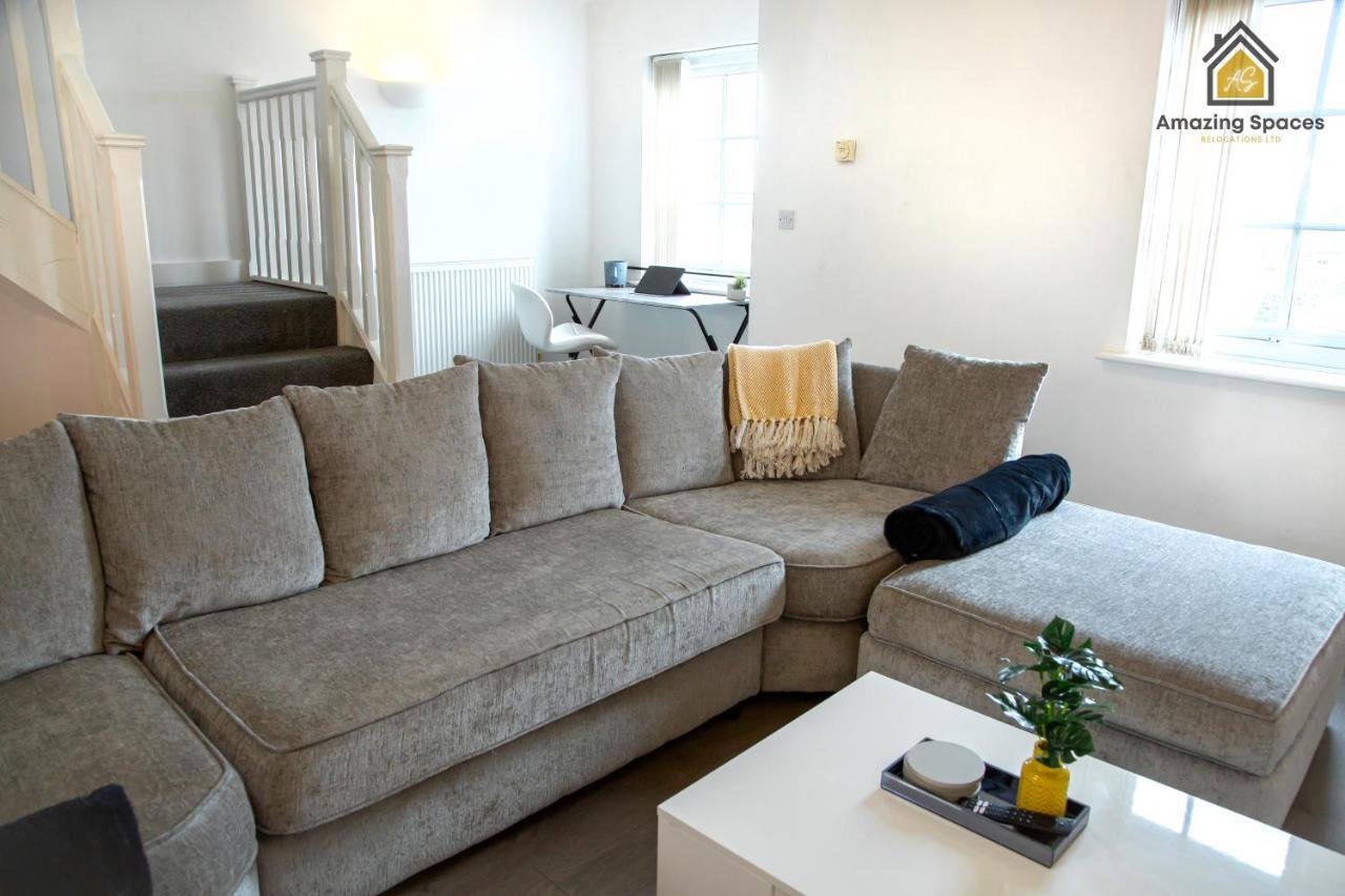 Large Unique 2 Bedroom Duplex Apartment With Private Parking & Free Wifi - Vat Qualifying By Amazing Spaces Relocations Ltd Уорингтън Екстериор снимка