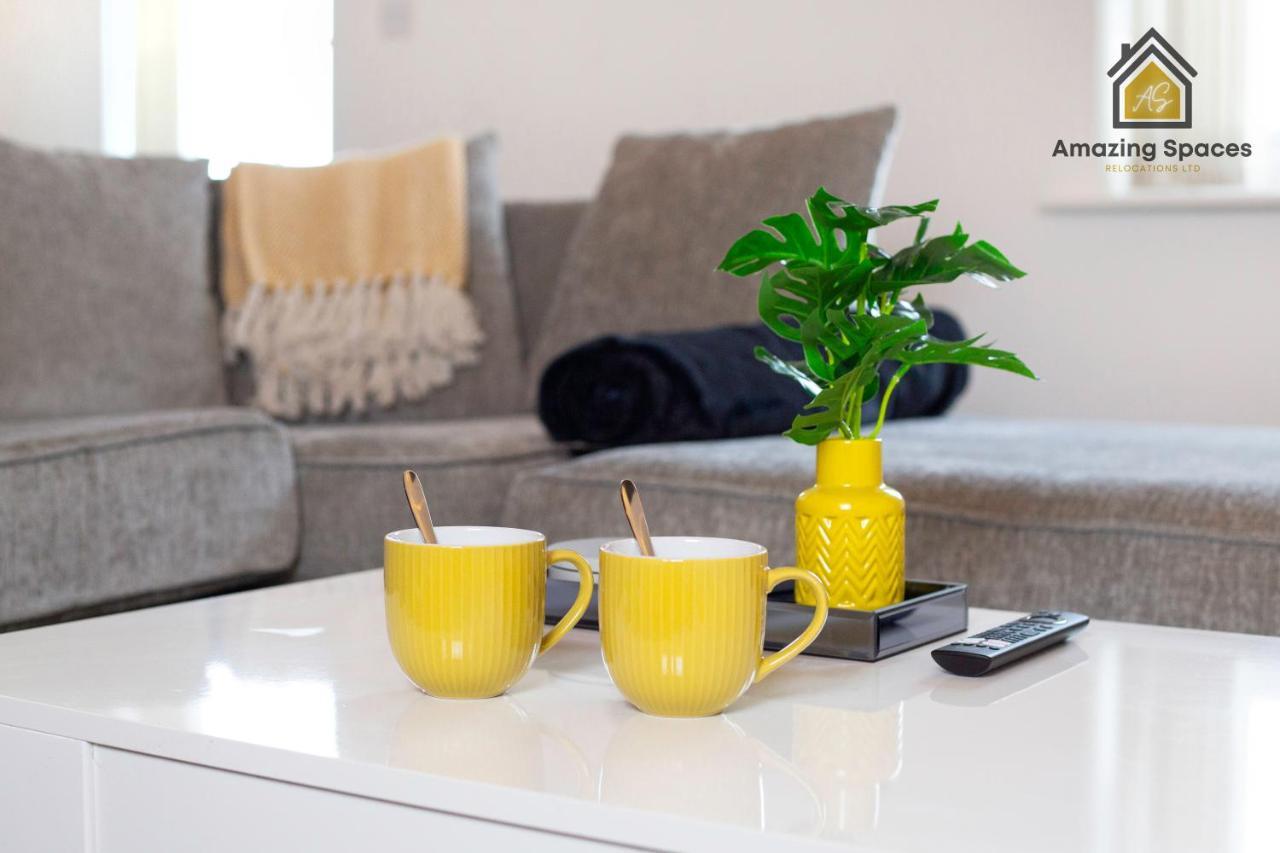 Large Unique 2 Bedroom Duplex Apartment With Private Parking & Free Wifi - Vat Qualifying By Amazing Spaces Relocations Ltd Уорингтън Екстериор снимка