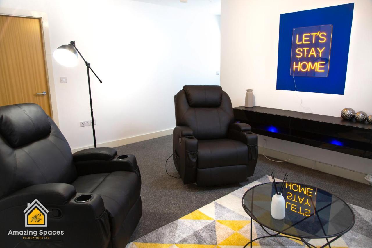Large Unique 2 Bedroom Duplex Apartment With Private Parking & Free Wifi - Vat Qualifying By Amazing Spaces Relocations Ltd Уорингтън Екстериор снимка